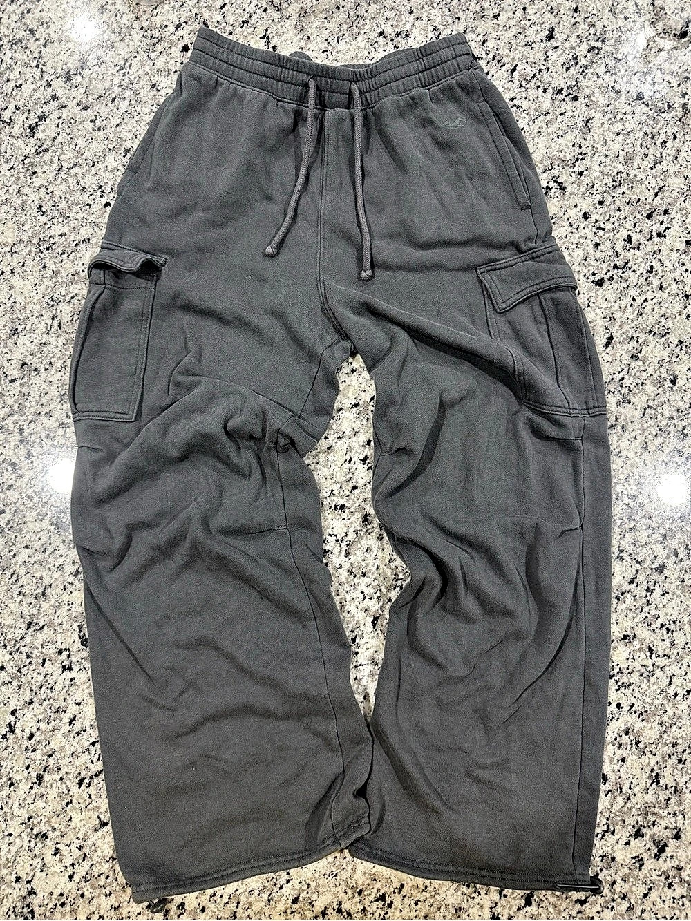 Hollister Ultra High-Rise Wide-Leg Cargo Sweatpants Pants Gray XS